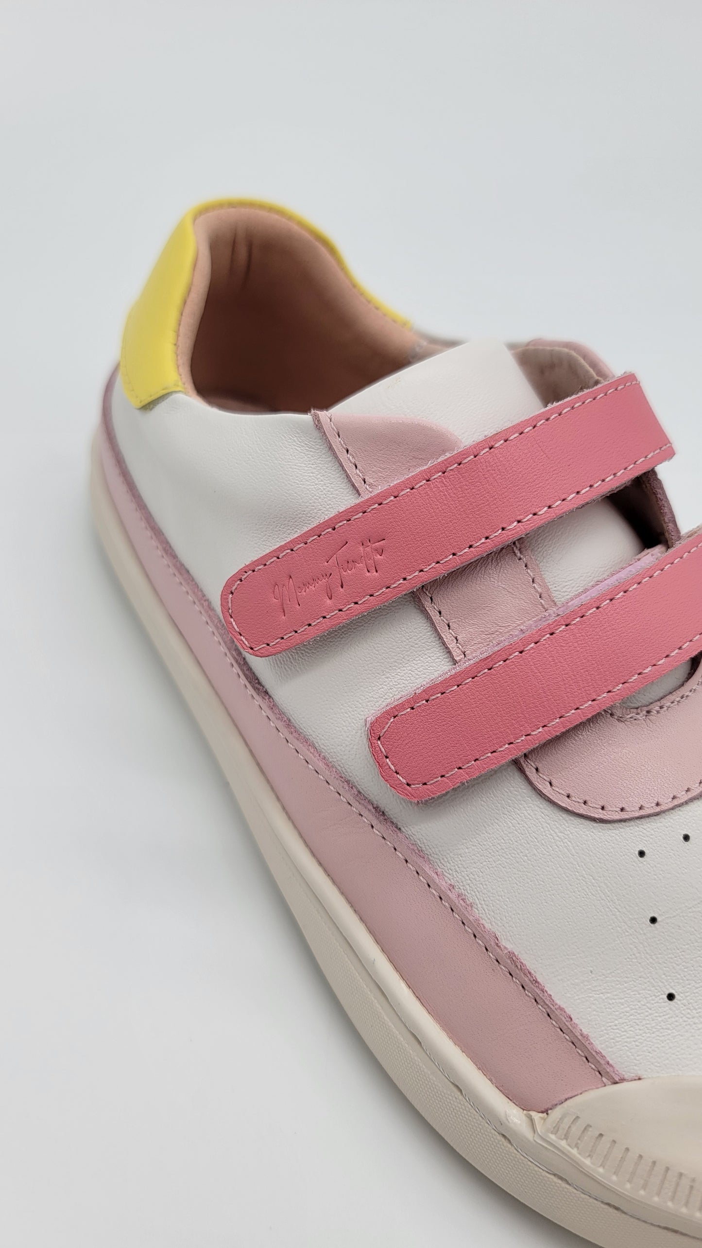 Leather ergonomic sneakers white/pink