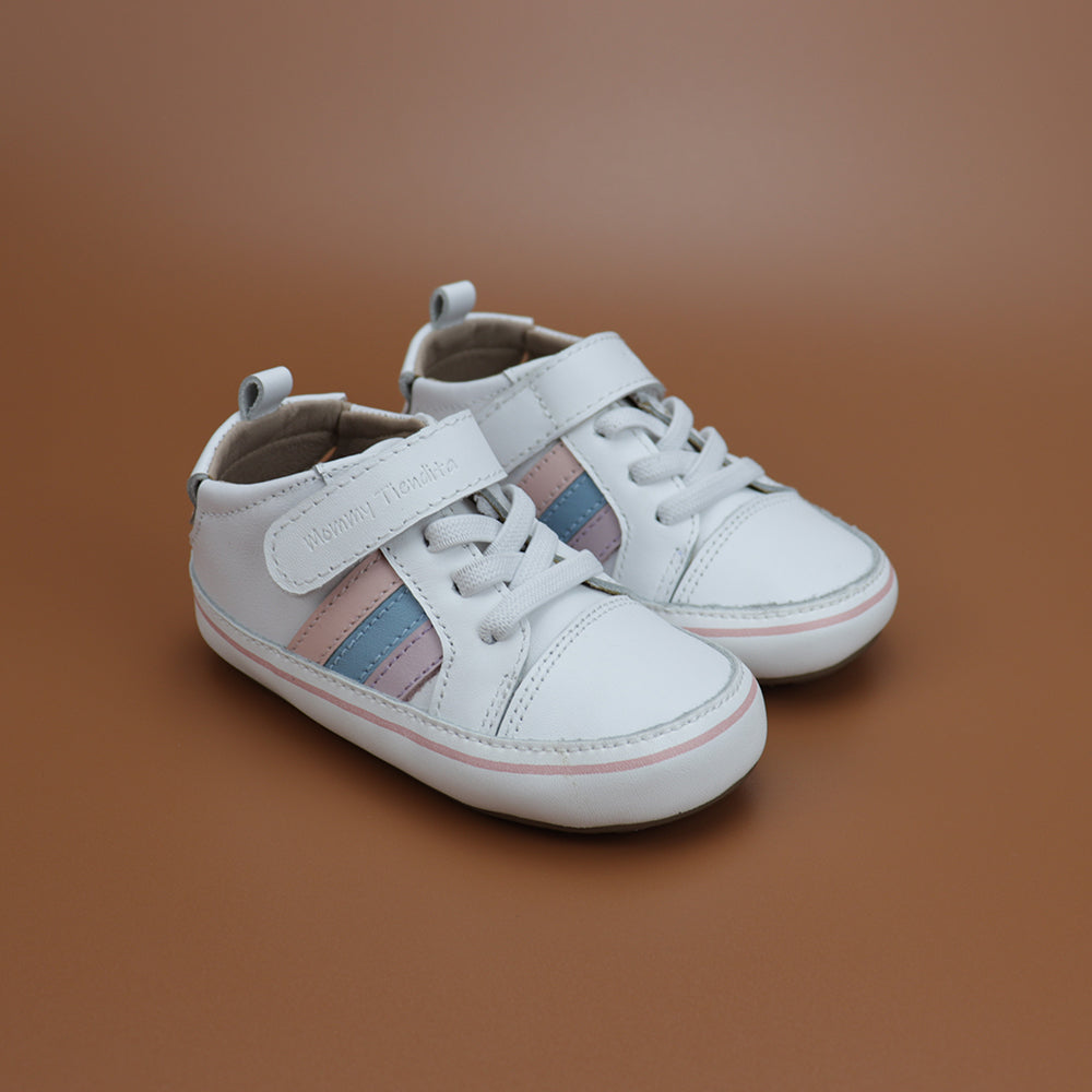 Color strip sneakers